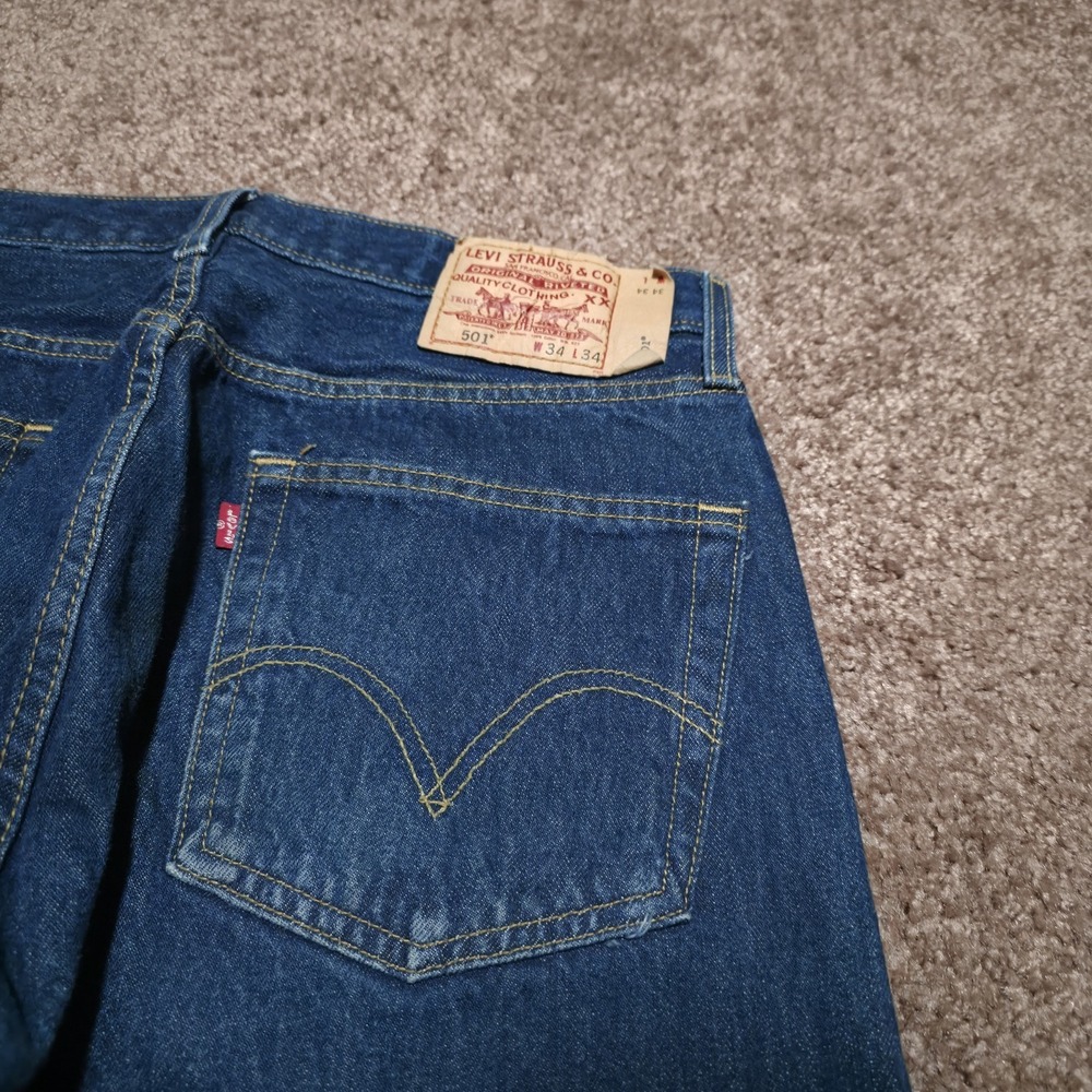 Vintage Levi's 501 Jeans Men's 34 x 34 *Fits 32 x 33 Button Fly Dark Wash Pants - Picture 4 of 7
